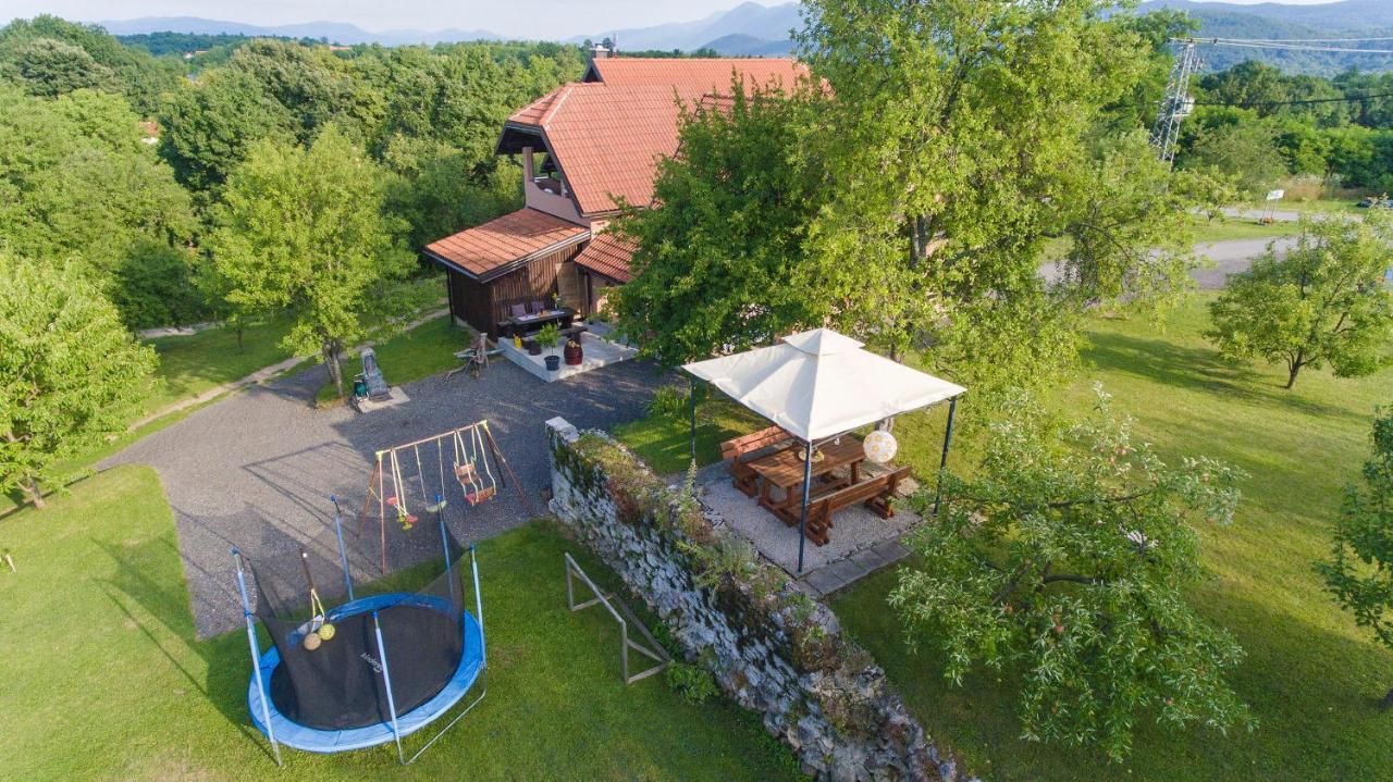 Studio Apartment Karlo Drežnik Grad Eksteriør bilde