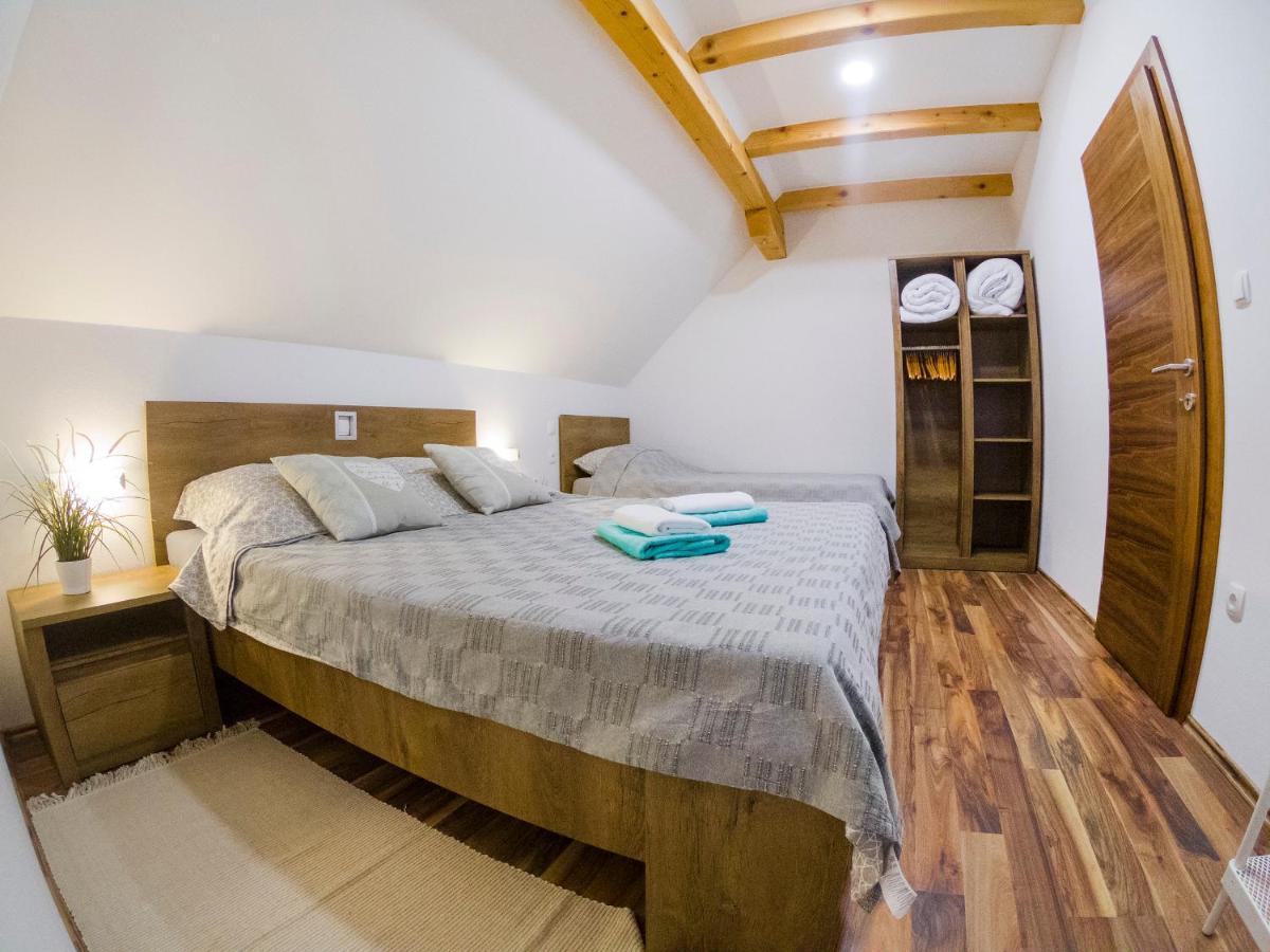 Studio Apartment Karlo Drežnik Grad Eksteriør bilde